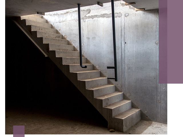 Изготовление и монтаж лестниц в подвале в Ханты-Мансийске