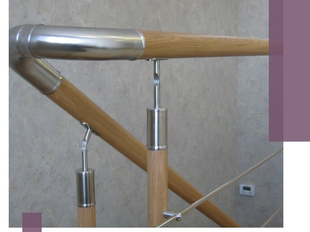 Комбинированные перила на заказ в Ханты-Мансийске — монтаж и производство