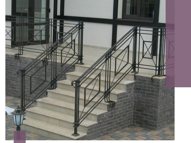 Перила для крыльца в Ханты-Мансийске — монтаж, изготовление и установка