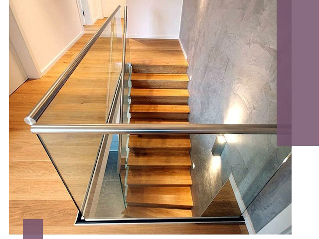 Перила для лестницы в доме — изготовление и монтаж в Ханты-Мансийске