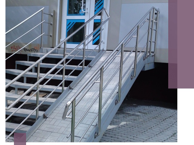 Пандус на крыльцо под ключ в Ханты-Мансийске: монтаж и изготовление